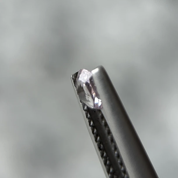Zafiro pastel-0.335ct-4.52x3.81x2.29mm 2