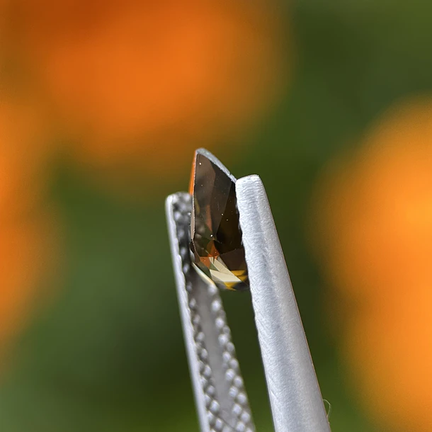 Turmalina-0.70ct-7.2x5.1x3mm 2