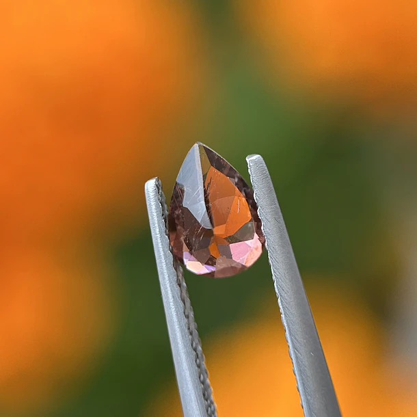 Turmalina-0.65ct-7.2x5.1x2.9mm 2