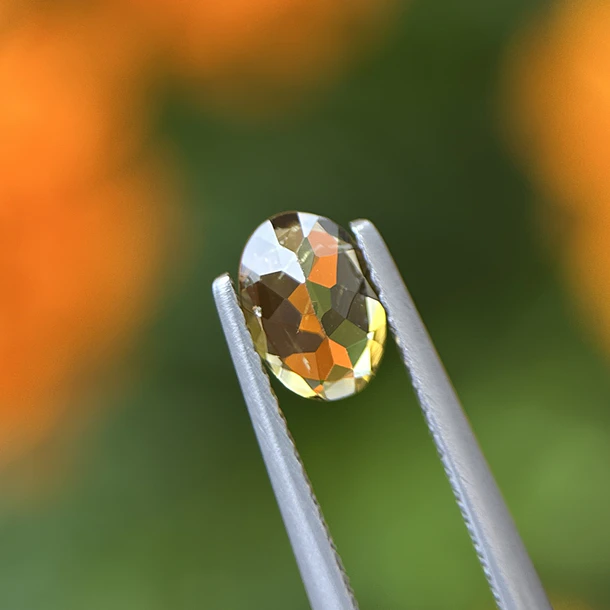 Turmalina-0.75ct-7.1x5x2.9mm 3