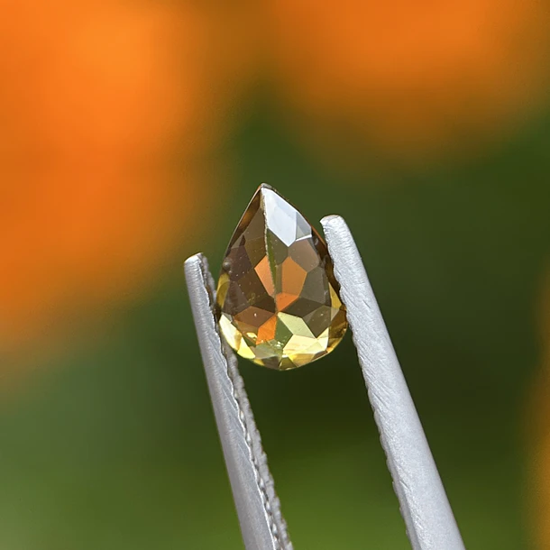 Turmalina-0.55ct-7.2x5.1x2.8mm 3