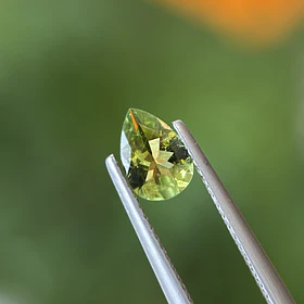 Turmalina-0.65ct-7.3x5x2.8mm