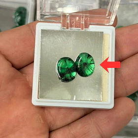 Esmeralda colombiana trapiche-4.70ct-12.5x10mm
