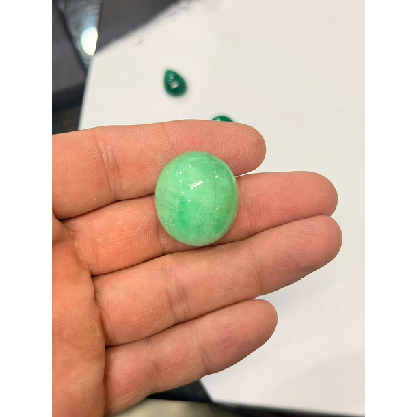 Esmeralda colombiana -68.60ct-25.5x23mm 4