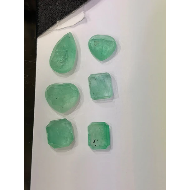 Esmeralda colombiana-7.37ct-12.4x11.5mm 3