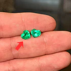 Esmeralda colombiana-1.37ct-7.6x7.9mm 1