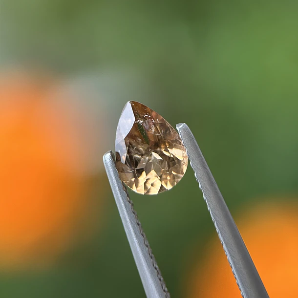 Turmalina-0.65ct-7x5.1x3.5mm 1