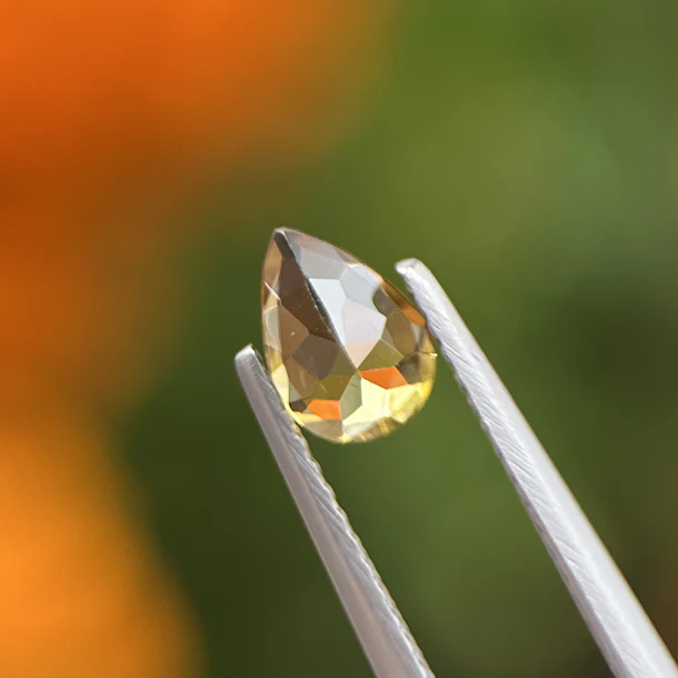 Turmalina-0.55ct-7.1x5x2.5mm 3