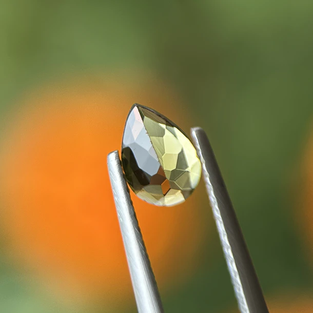 Turmalina-0.60ct-7x4.7x2.2mm 3