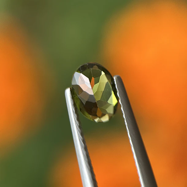 Turmalina-0.80ct-7.2x5x3mm 3