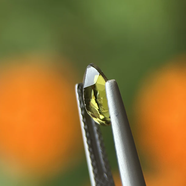 Turmalina-0.70ct-7.3x5.1x2.9mm 2