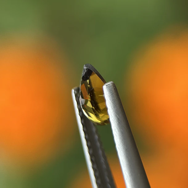 Turmalina-0.70ct-6.9x4.9x2.8mm 2
