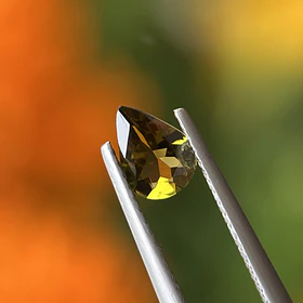 Turmalina-0.65ct-7.2x5.1x2.8mm