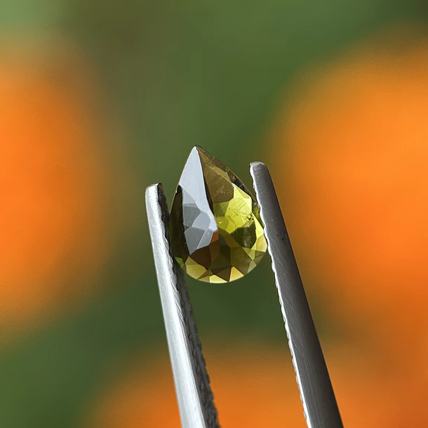 Turmalina-0.55ct-7x4.8x2.4mm 3