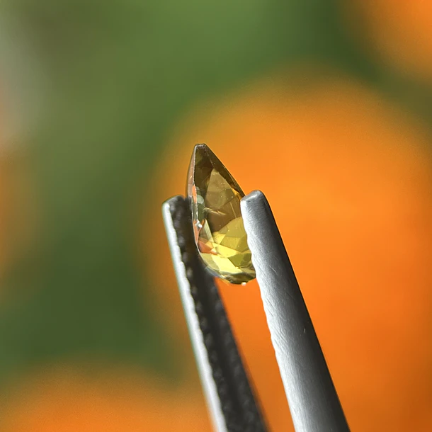 Turmalina-0.50ct-7x4.8x2.4mm 2