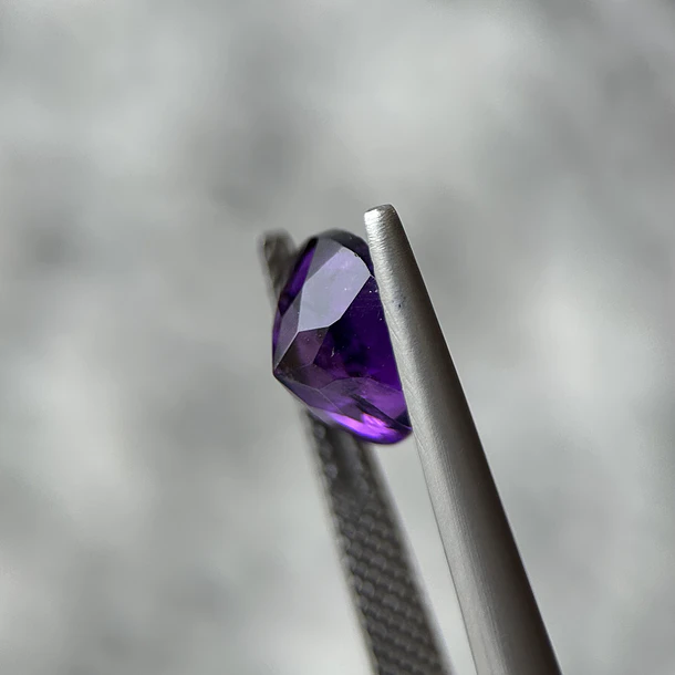 Amatista morada-2.365ct-9mm 2