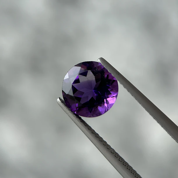 Amatista morada-2.29ct-8.9mm 1