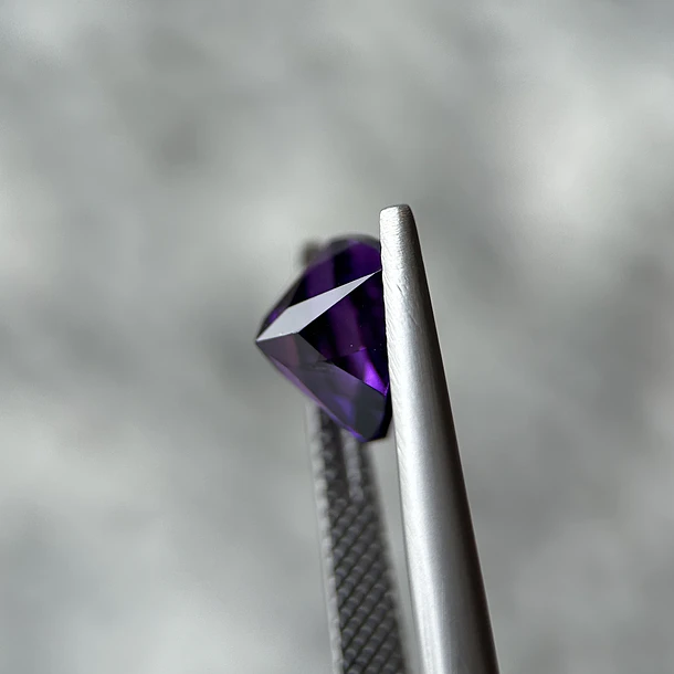Amatista morada-2.665ct-9.3x9.2x6.3mm 2