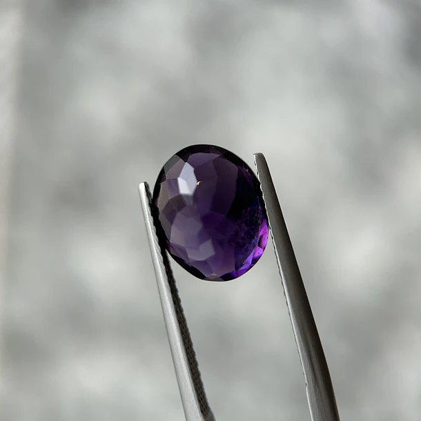 Amatista morada-4.55ct-11.8x9.7x6.5mm 3