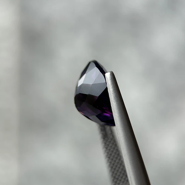 Amatista morada-4.37ct-11.8x9.7x6.7mm 2