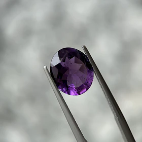 Amatista morada-3.865ct-11.9x10.3x5.5mm