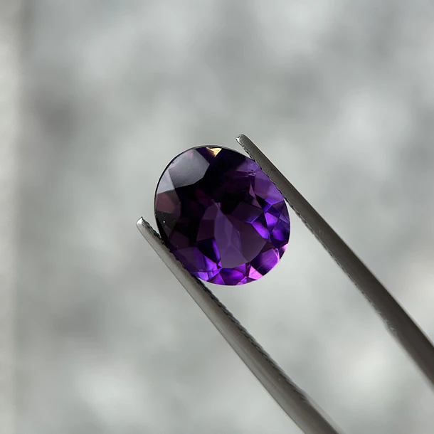 Amatista morada-4.10ct-11.8x9.7x6.3mm 1