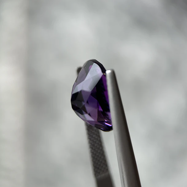 Amatista morada-5.615ct-12.8x10.7x7.2mm 3