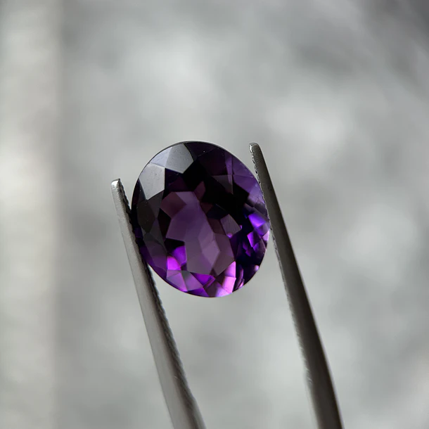 Amatista morada-5.615ct-12.8x10.7x7.2mm 1