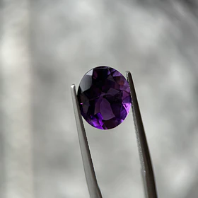 Amatista morada-4.07ct-11.9x10x6.5mm