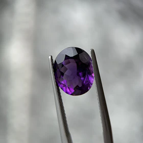 Amatista morada-4.01ct-11.9x9.9x5.9mm
