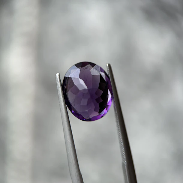 Amatista morada-4.01ct-11.9x9.9x5.9mm 3