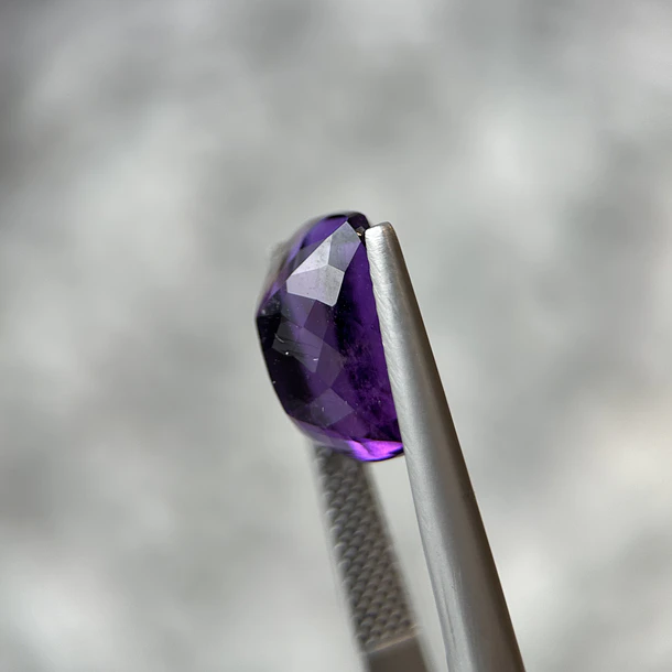 Amatista morada-5.23ct-11.9x10x6.3mm 2