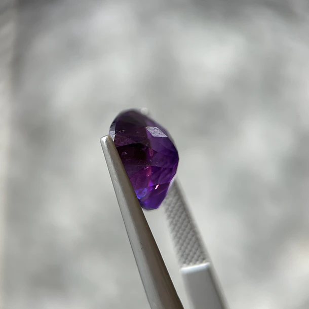 Amatista morada-4.895ct-11.9x11.7x6.2mm 2