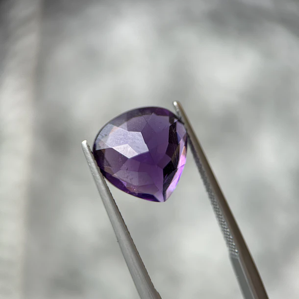Amatista morada-4.895ct-11.9x11.7x6.2mm 3