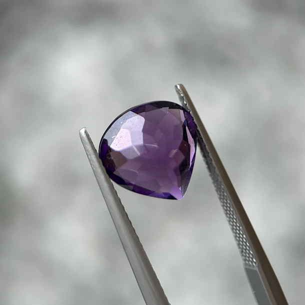 Amatista morada-3.655ct-10.6x10.7x6.1mm 3