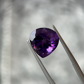 Amatista morada-9.415ct-13.4x13.1x10mm