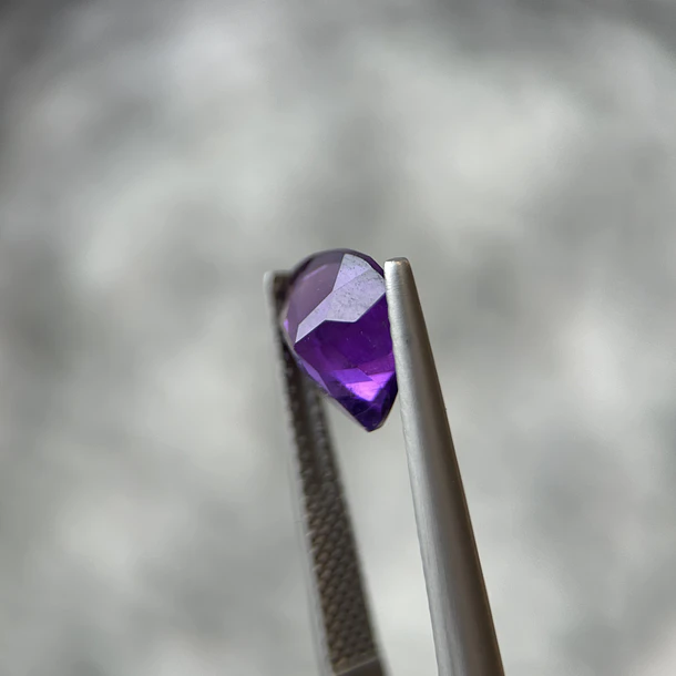 Amatista morada-1.74ct-9x8.7x4.4mm 2