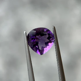 Amatista morada-2.16ct-8.8x8.8x5.2mm