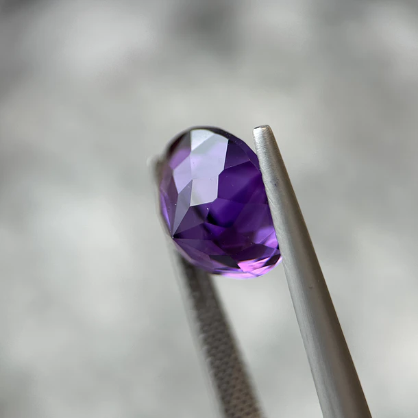 Amatista morada-4.70ct-10.9x6.7mm 2