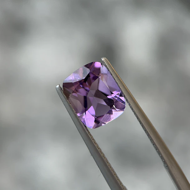 Amatista morada-2.80ct-10x7.9x5.5mm 1