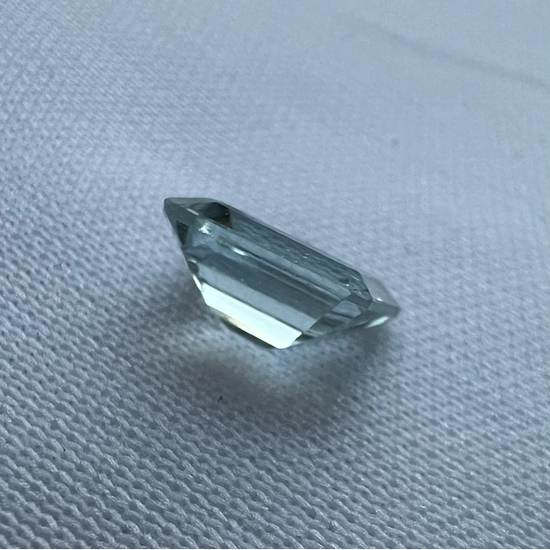 Aguamarina-2.40ct-9x7mm- 4