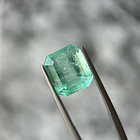 Esmeralda colombiana-7.665ct-12.32x10.88x7.7mm 1