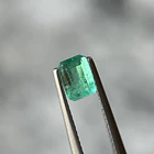 Esmeralda colombiana-0.855ct-6.45x4.81x4.04mm 1