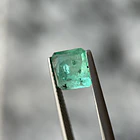 Esmeralda colombiana-2.265ct-13.11x13.01x10.52mm 2