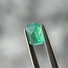 Esmeralda colombiana-1.26ct-7.37x6.10x4.30mm 2