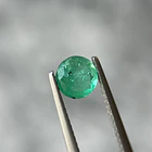 Esmeralda colombiana-0.745ct-6.01x3.56mm 1