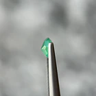 Esmeralda colombiana-0.84ct-6.36x3.55mm 2