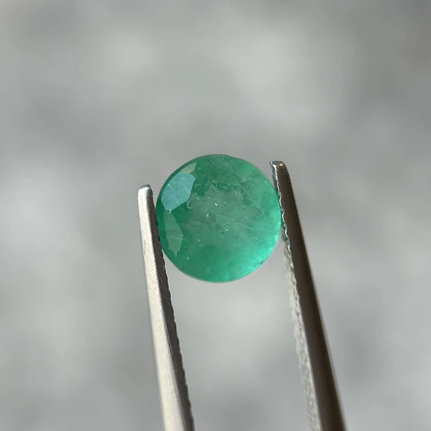 Esmeralda colombiana-1ct-6.97x6.94x3.76mm 1