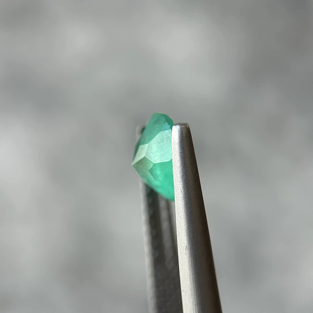 Esmeralda colombiana-1ct-6.97x6.94x3.76mm 2