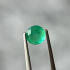 Esmeralda colombiana-0.80ct-6.06x4.28mm 1